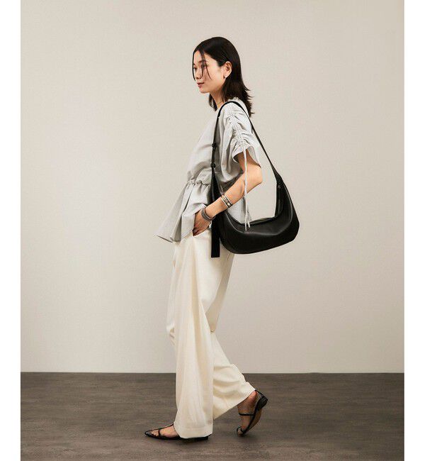 SALON adam et rope'「【WEB限定】スプリットレザームーンショルダー」|ショルダー・メッセンジャー|