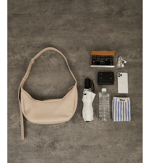 SALON adam et rope'「【WEB限定】スプリットレザームーンショルダー」|ショルダー・メッセンジャー|