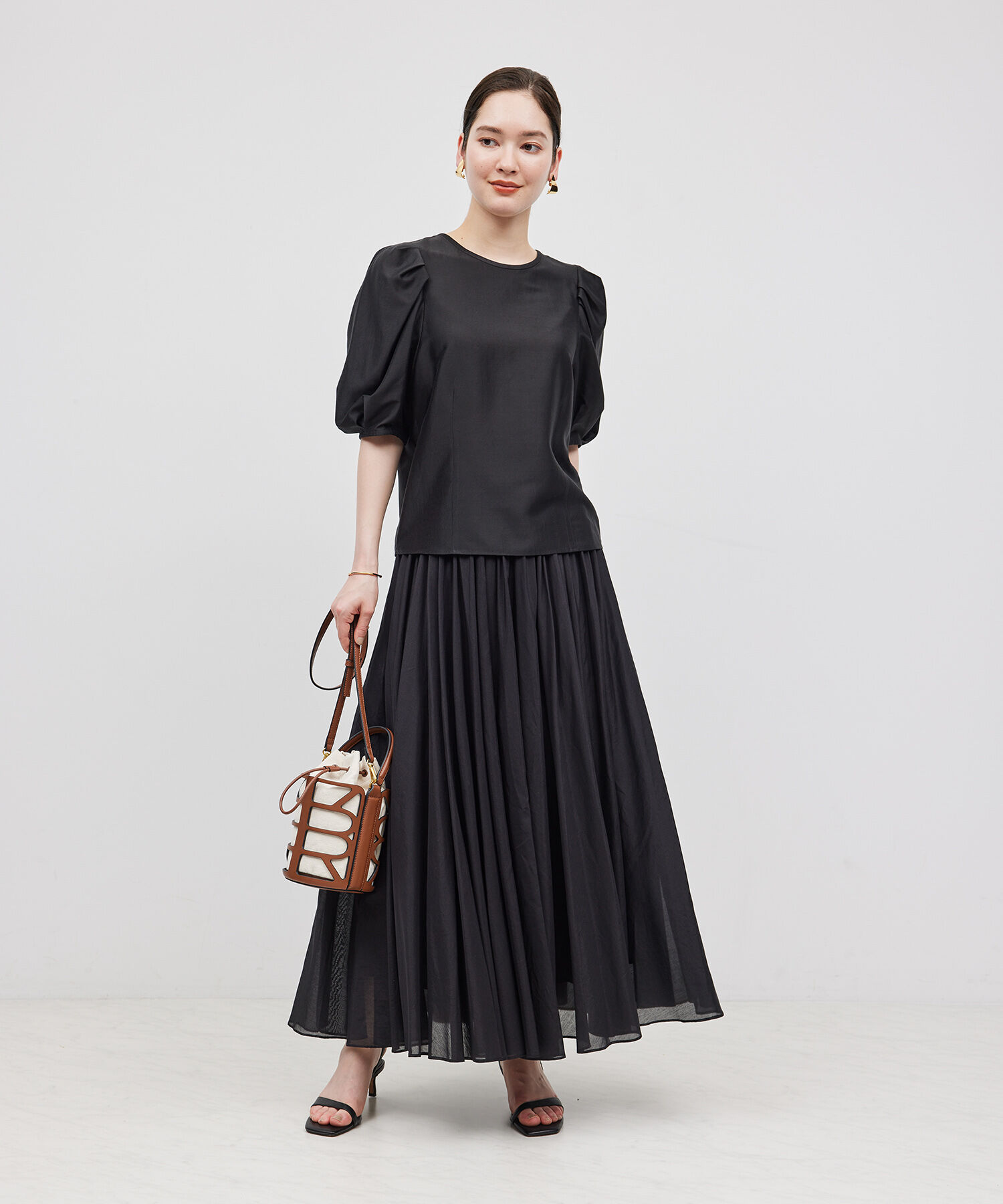 ROPE「【新色追加】【洗える】カールマイヤーパフスリーブブラウス【雑誌/メディア掲載】」|シャツ・ブラウス|