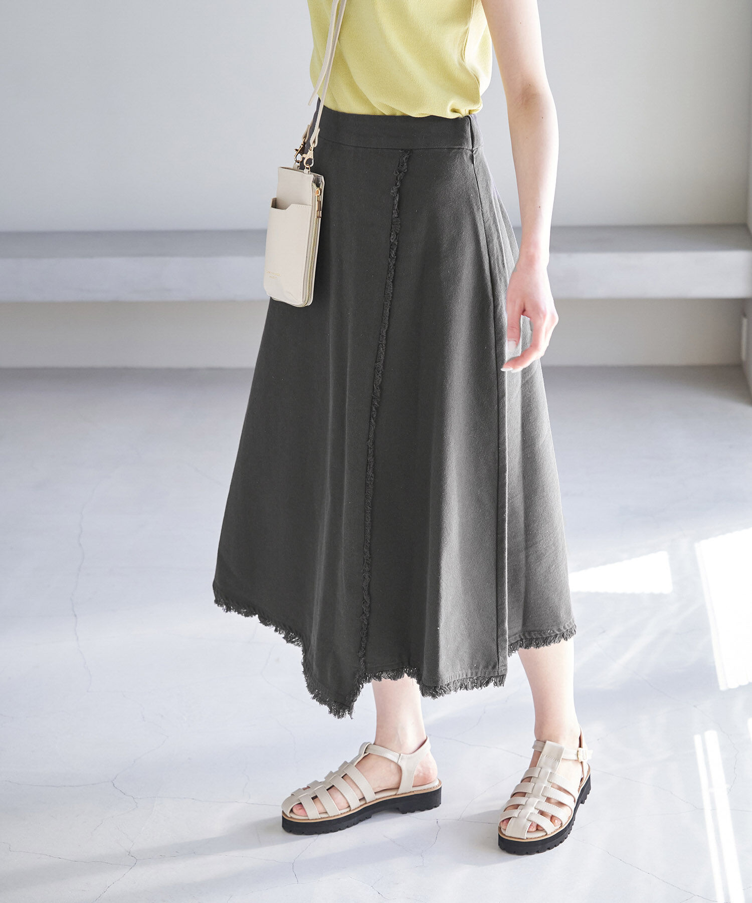 Rope&rsquo;Picnic「麻混フリンジフレアスカート」|スカート|チャコール(06)