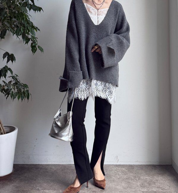  「【WEB限定】深Vワイドスリーブプルオーバー」|ニット・セーター|