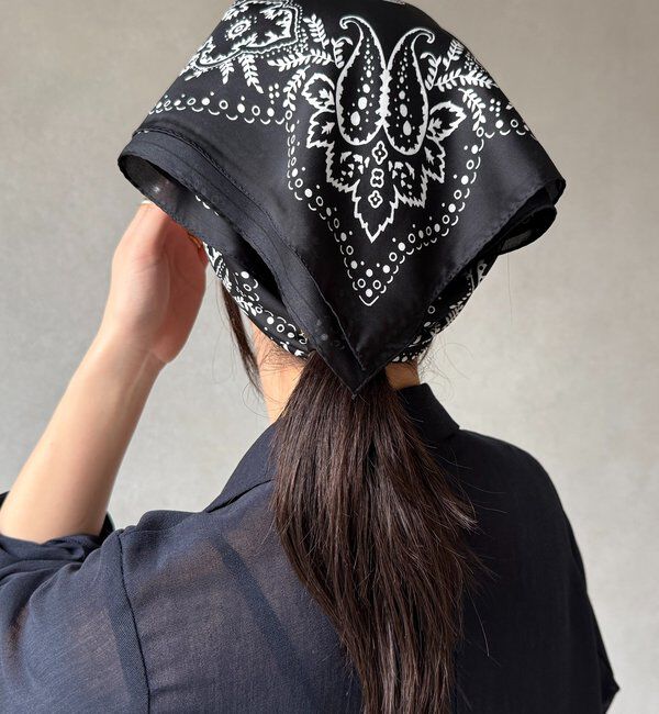  「マグネット付ペイズリー柄スカーフ」|マフラー|