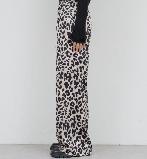  「ワイドドロストサテンパンツ」|チノ|