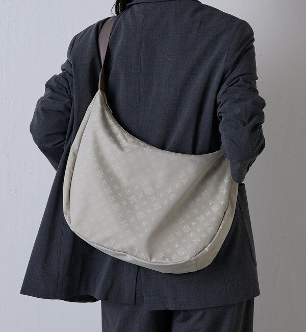  「クラウズナイロンラウンドビッグショルダーバッグ」|ショルダー・メッセンジャー|