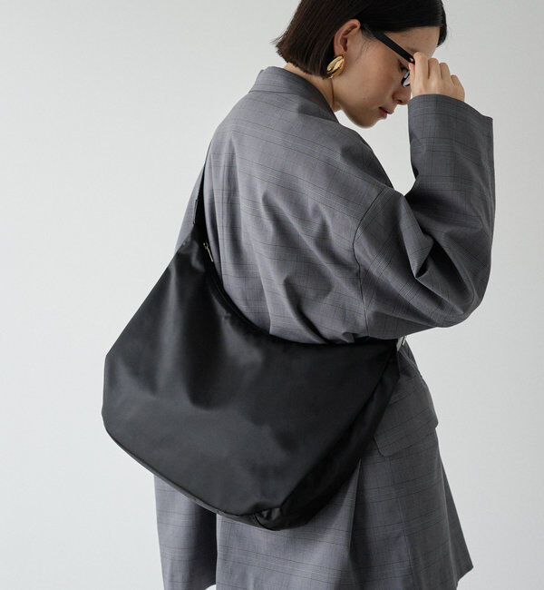  「クラウズナイロンラウンドビッグショルダーバッグ」|ショルダー・メッセンジャー|