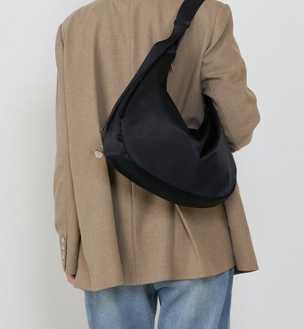  「クラウズナイロンラウンドビッグショルダーバッグ」|ショルダー・メッセンジャー|