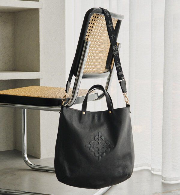  「スリム2WAYトートバッグ <エンボスモノグラム>」|トートバッグ|