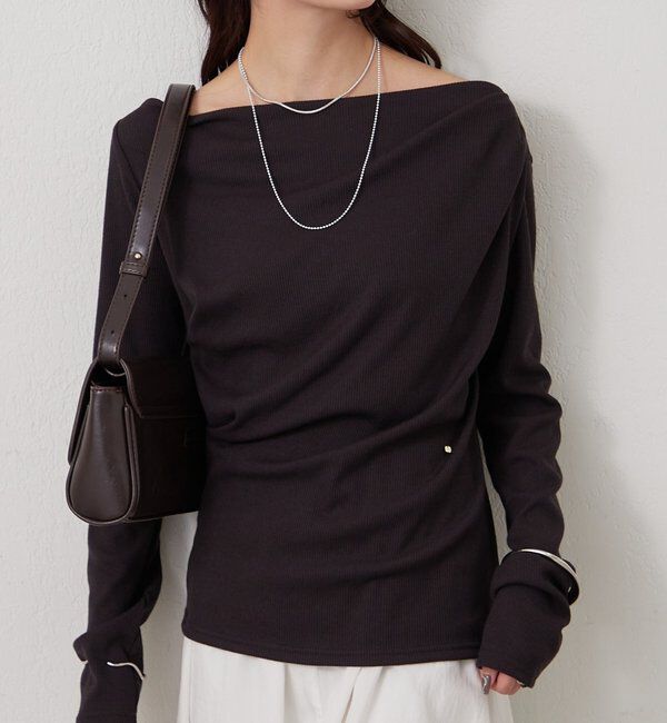  「チャーム付きオフショルリブロングTシャツ」|Tシャツ・カットソー|ブラック