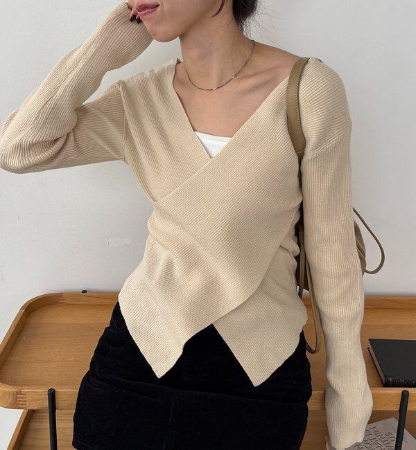  「【新色/ライトベージュ・グレー】クロスVネックニット」|ニット・セーター|