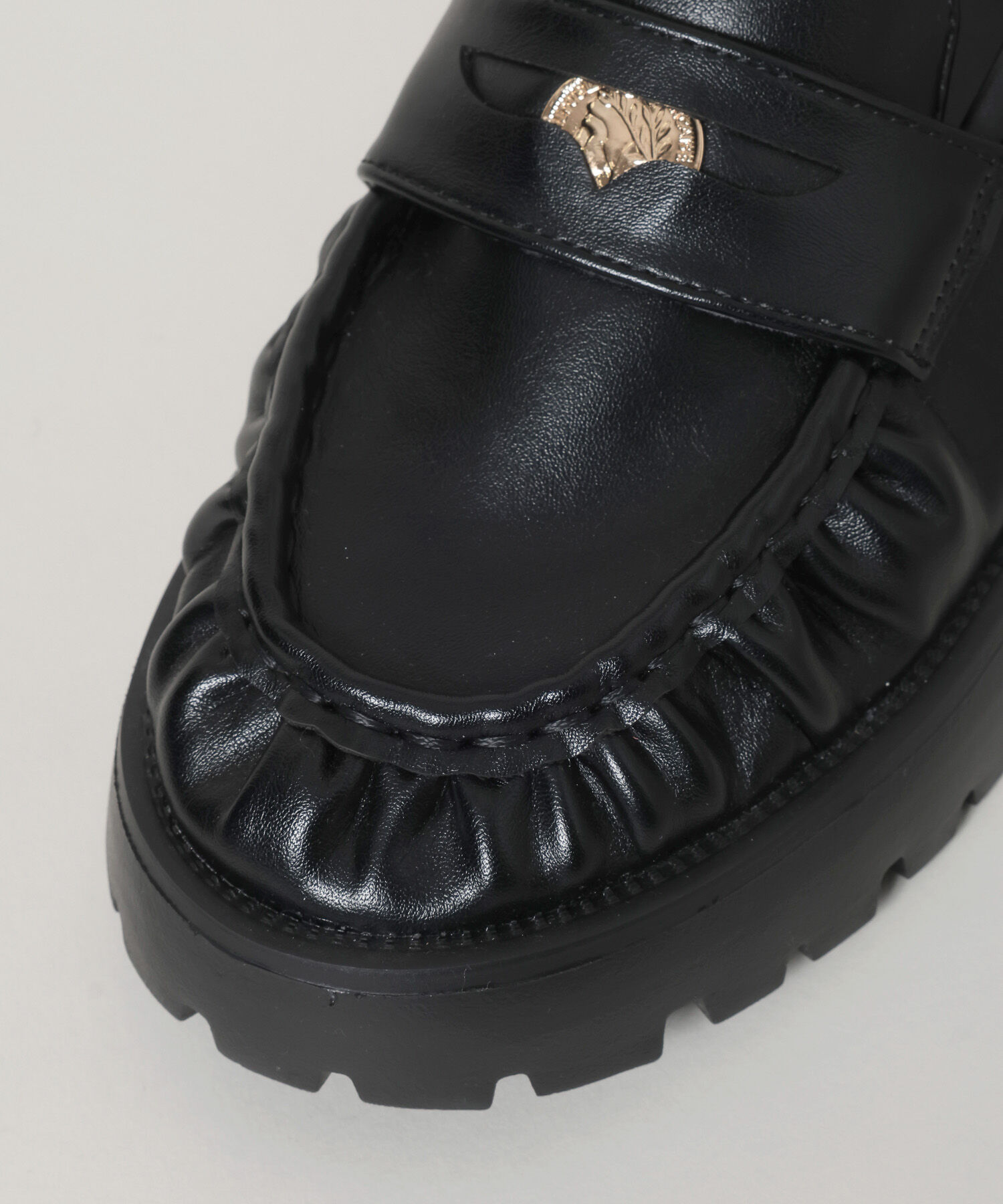 A part by 「ボリュームコインローファー」|ローファー|