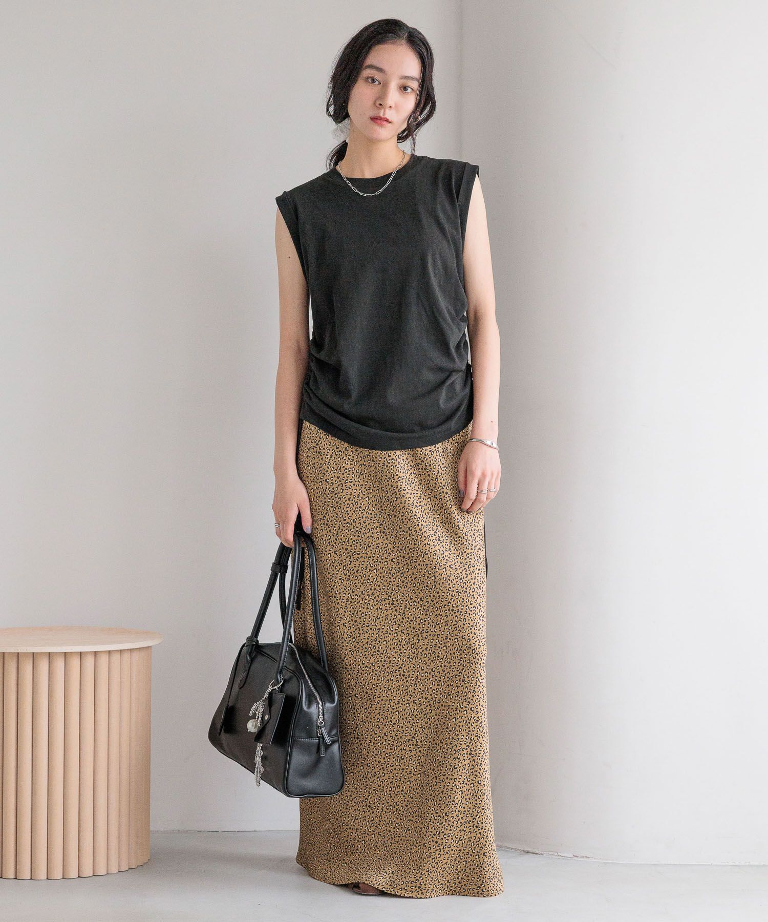 LOWRYS FARM「ストレッチサテンスカート」|スカート|