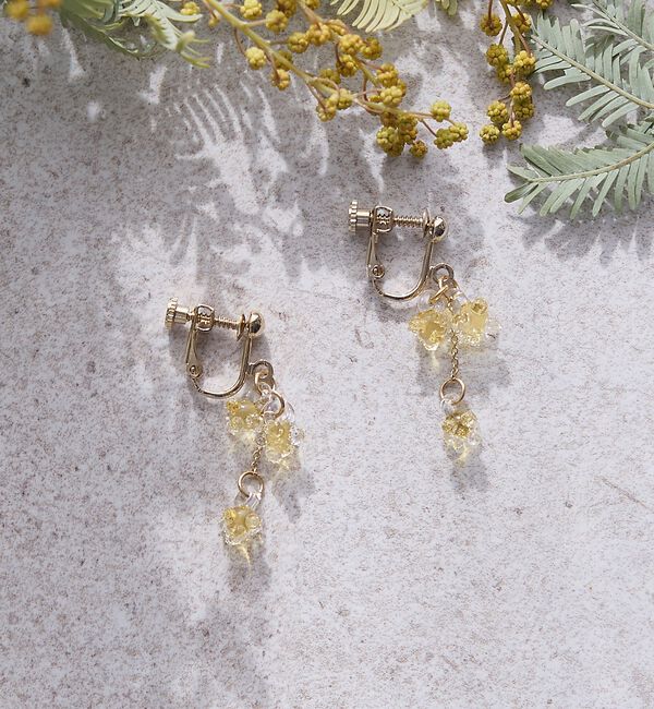 collex「【HARIO Lampwork Factory】イヤリングひとふさのミモザ イエ」|ピアス|イエロー