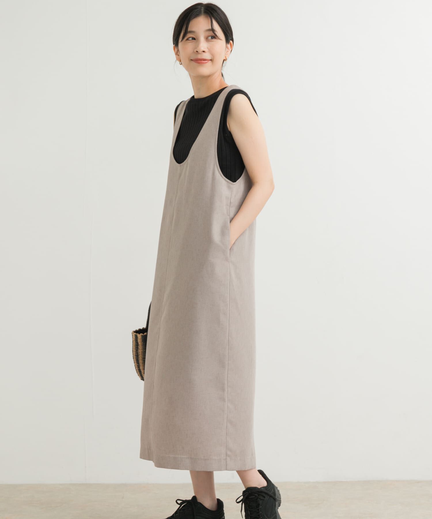 URBAN RESEARCH DOORS「ドライタッチUネックジャンパースカート」|ワンピース|