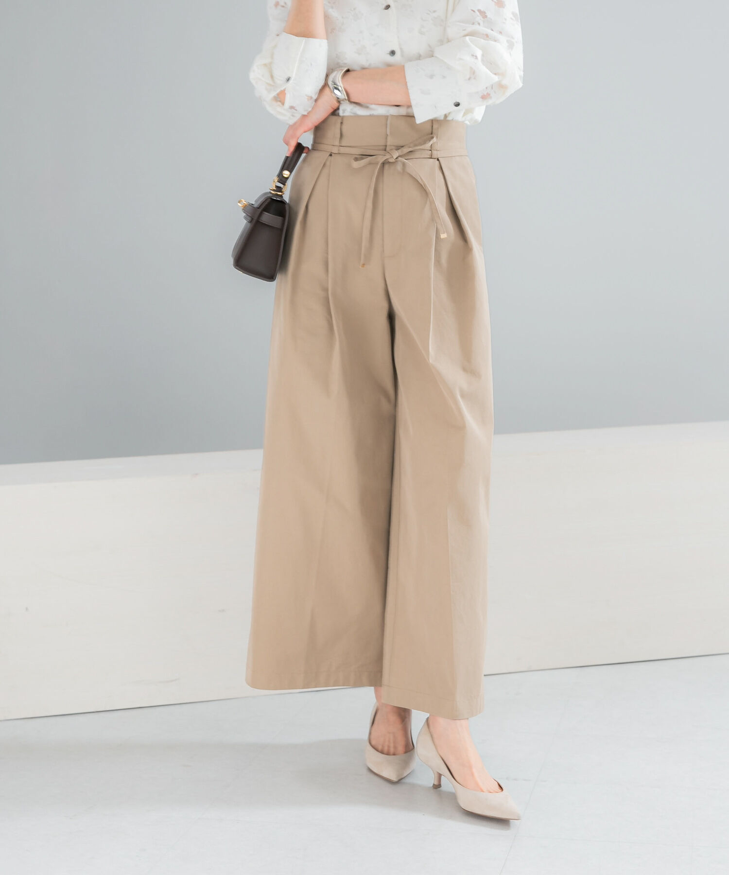 URBAN RESEARCH ROSSO「コットンツイルベルテッドワイドパンツ」|その他|ベージュ