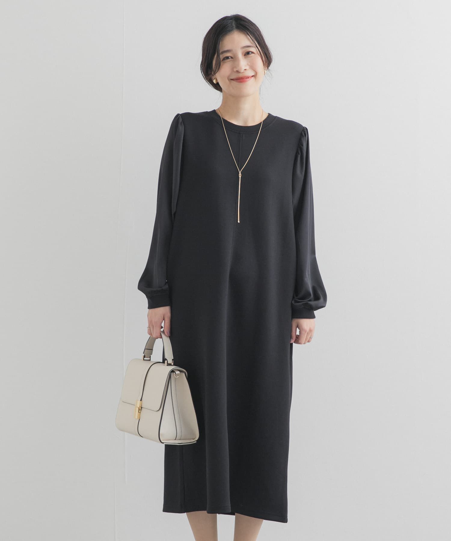 URBAN RESEARCH DOORS「ボリュームスリーブドッキングワンピース」|ワンピース|ブラック
