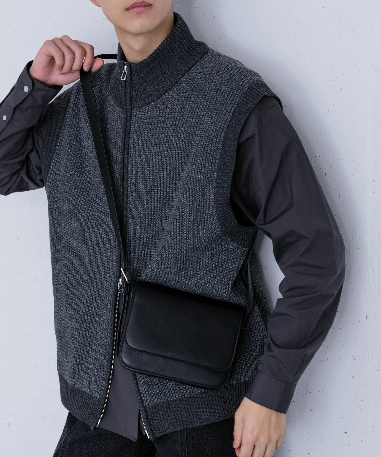 SENSE OF PLACE by URBAN RESEARCH「フェイクレザースクエアフラップショルダー」|ショルダー・メッセンジャー|