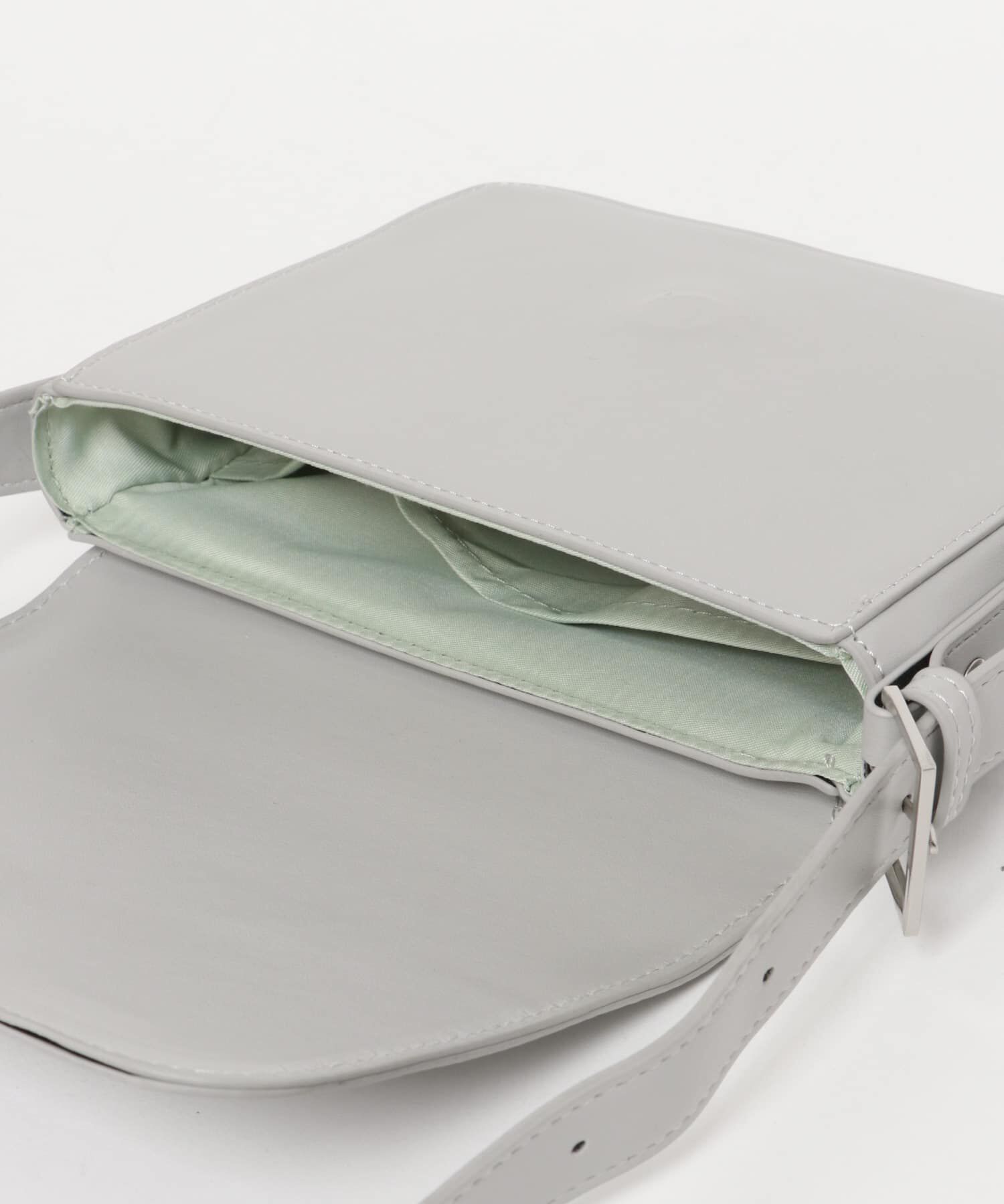 SENSE OF PLACE by URBAN RESEARCH「フェイクレザースクエアフラップショルダー」|ショルダー・メッセンジャー|