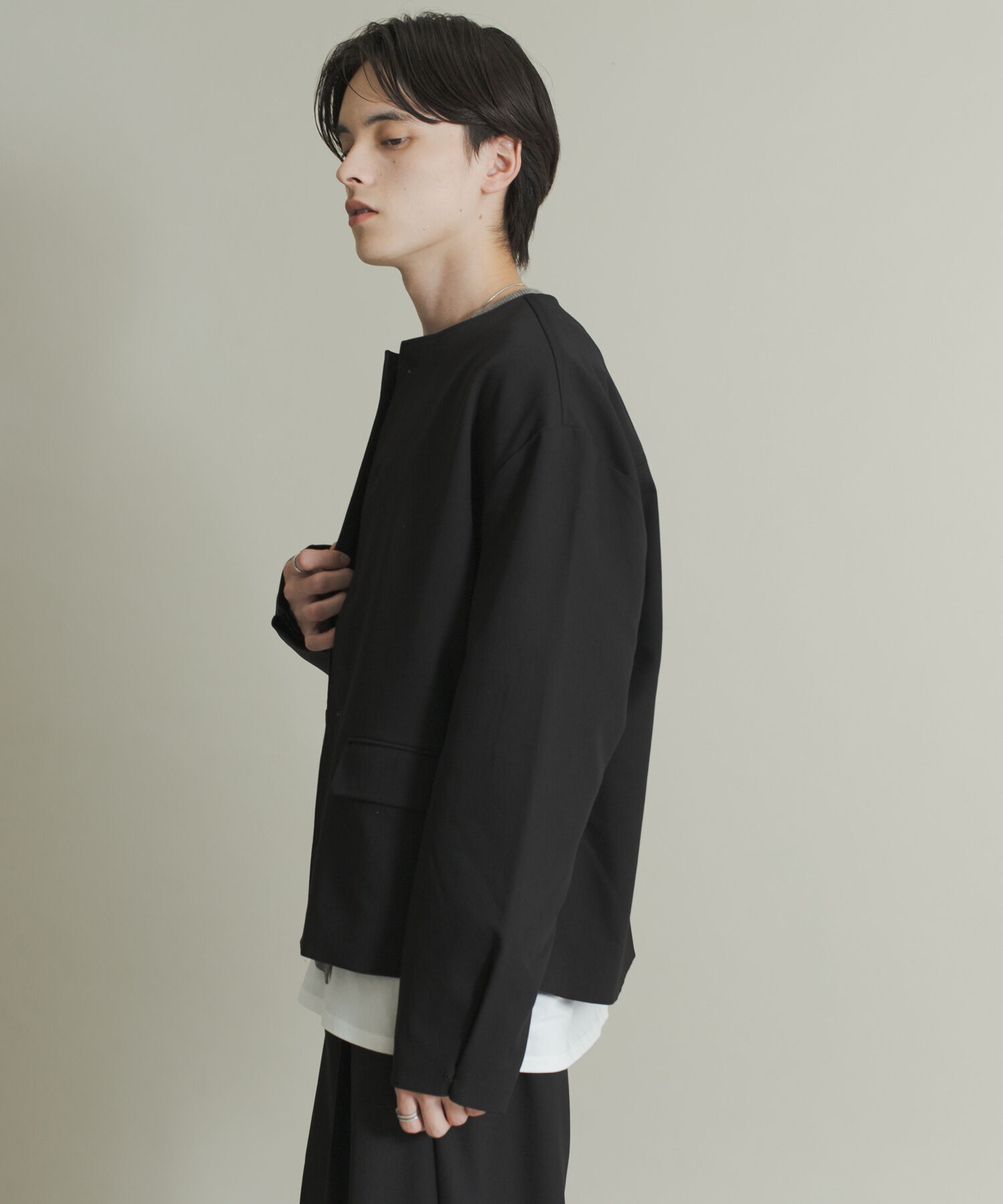 SENSE OF PLACE by URBAN RESEARCH「コンフォートクルーネックジャケット」|ノーカラーコート|ブラック