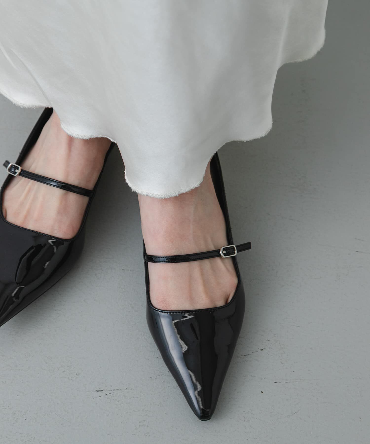 SENSE OF PLACE by URBAN RESEARCH「『抗菌』ポインテッドフラットパンプス」|パンプス|ブラック