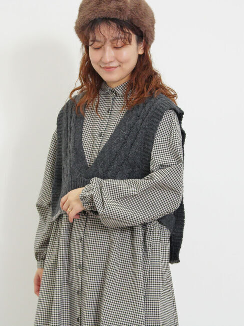 Samansa Mos2「◎ブランケットステッチケーブル編みショートベスト」|ダウンベスト・ベスト|