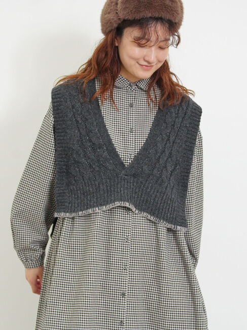 Samansa Mos2「◎ブランケットステッチケーブル編みショートベスト」|ダウンベスト・ベスト|