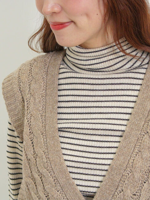 Samansa Mos2「◎ブランケットステッチケーブル編みショートベスト」|ダウンベスト・ベスト|