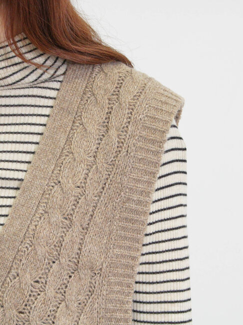 Samansa Mos2「◎ブランケットステッチケーブル編みショートベスト」|ダウンベスト・ベスト|