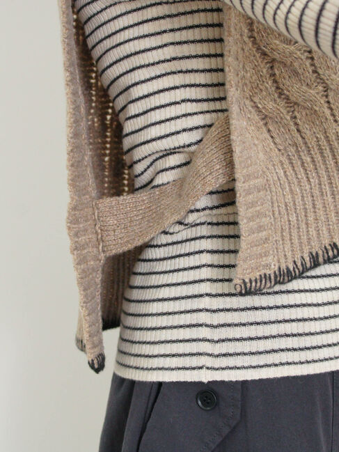 Samansa Mos2「◎ブランケットステッチケーブル編みショートベスト」|ダウンベスト・ベスト|