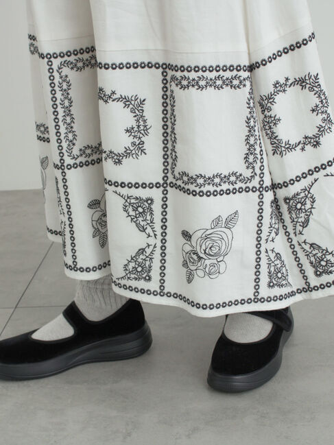 Samansa Mos2「裾モチーフ刺繍ギャザースカート」|スカート|オフホワイト