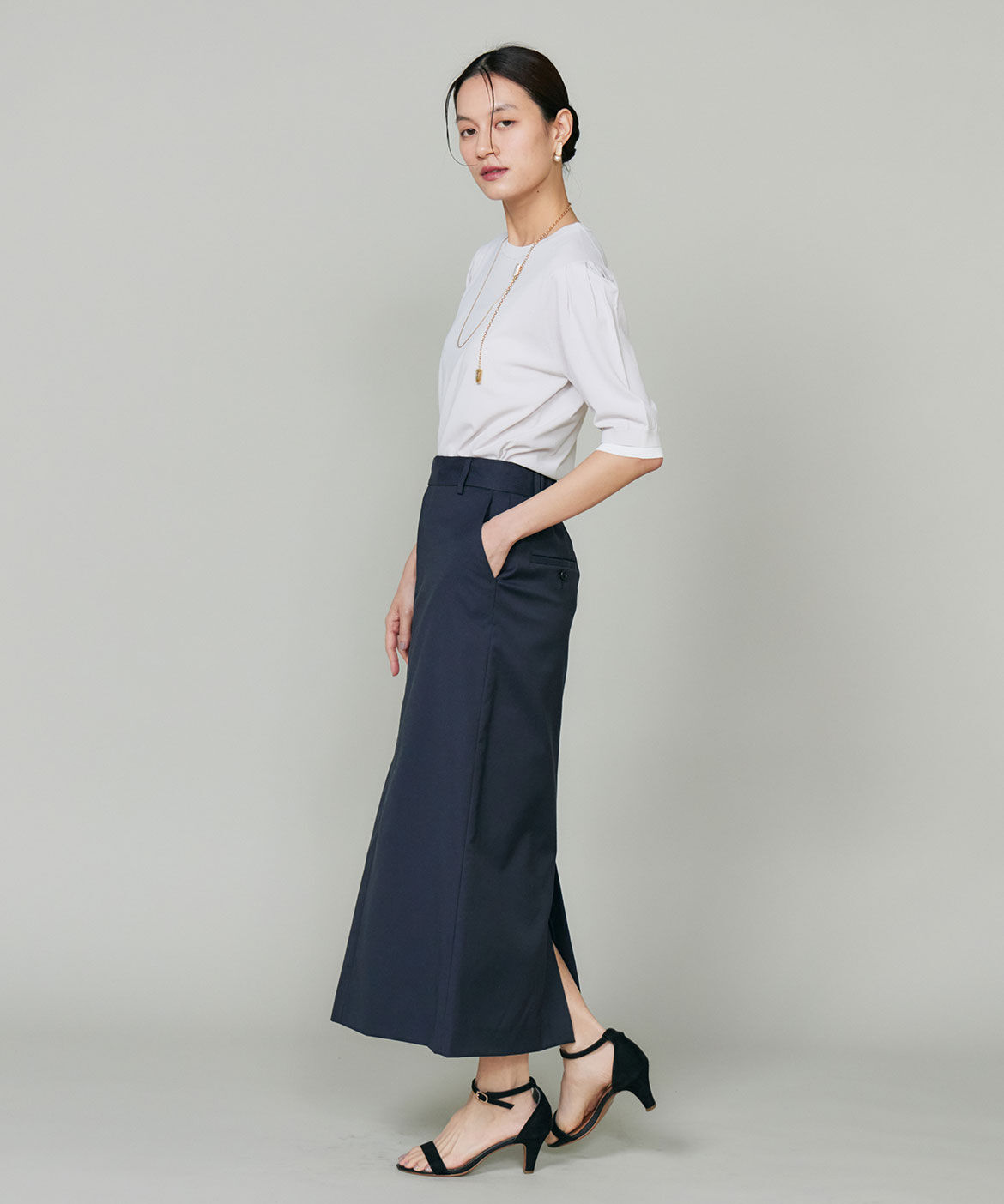 INED「タイトスカート」|タイト|