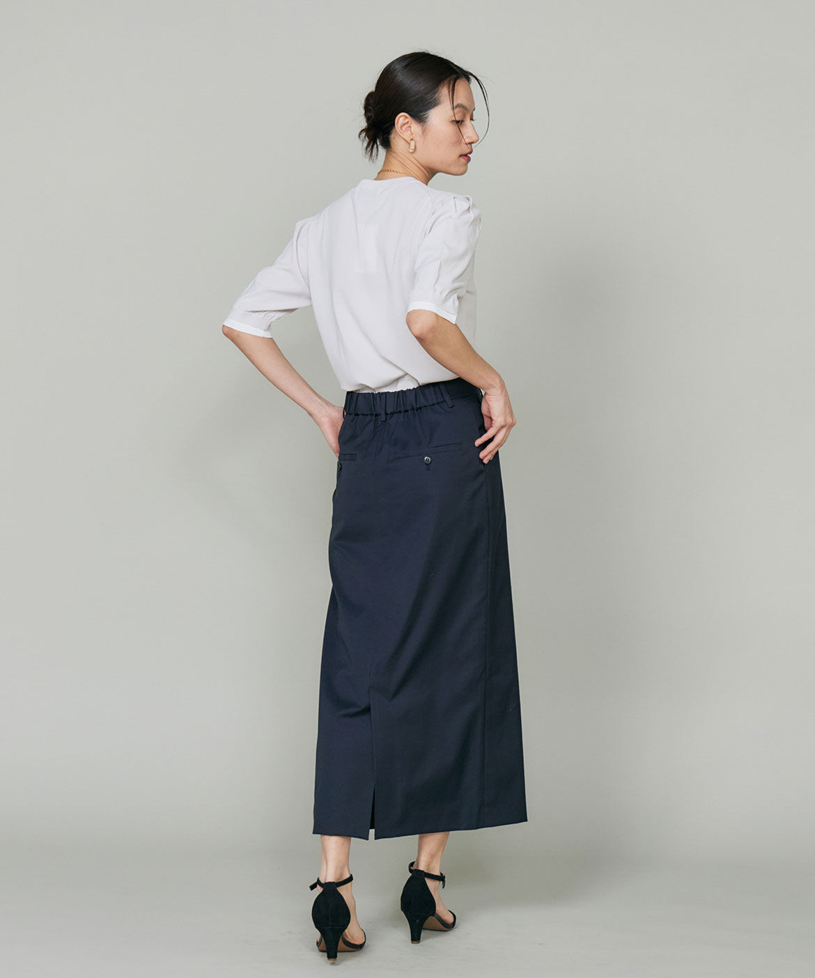 INED「タイトスカート」|タイト|