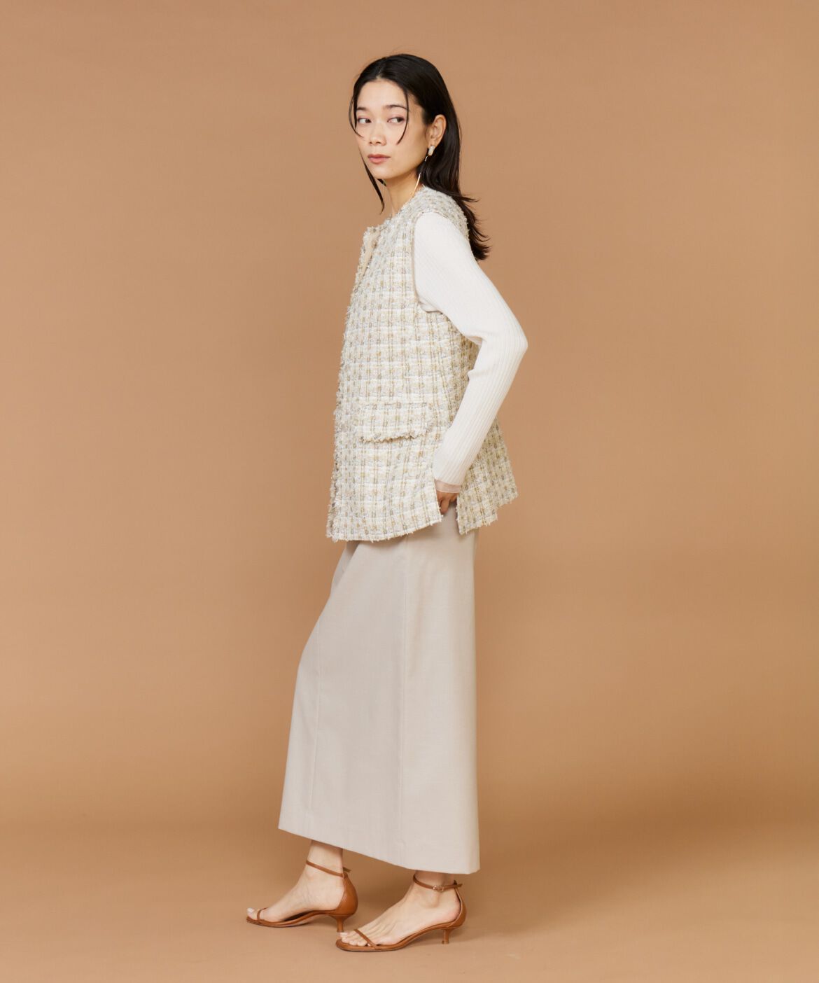 INED「タイトスカート」|タイト|