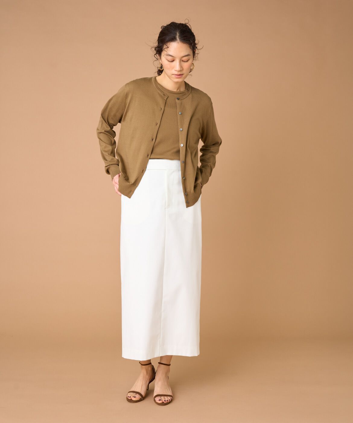 INED「タイトスカート」|タイト|