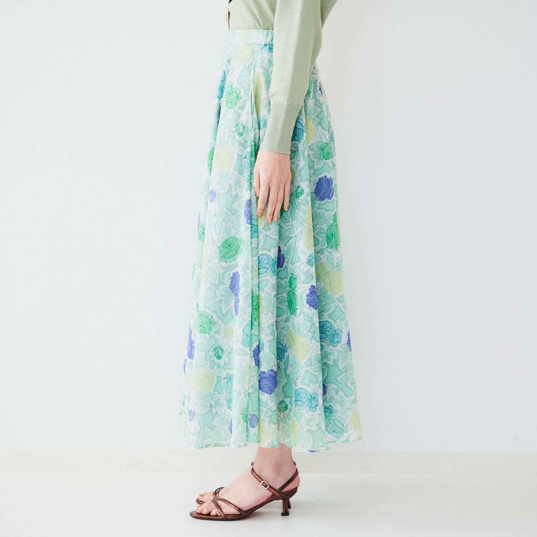 UNTITLED「【セットアップ可能】オールドフラワー プリントスカート」|スカート|