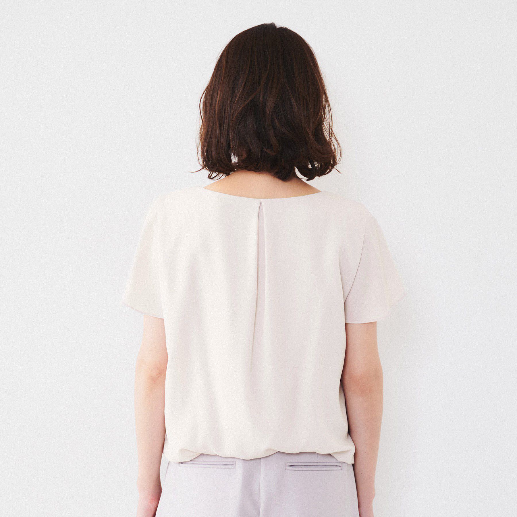UNTITLED「【通勤/二の腕カバー】タックデザインブラウス」|シャツ・ブラウス|