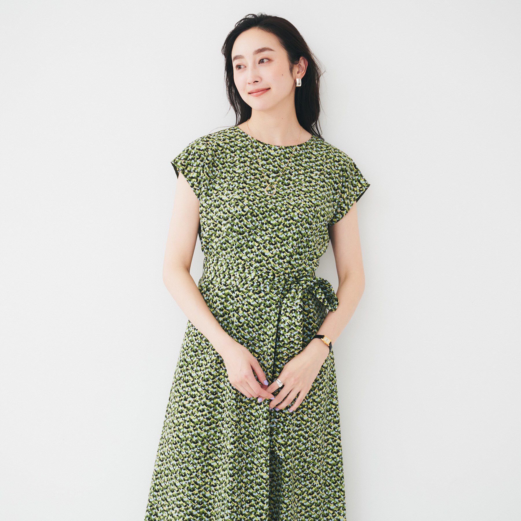 UNTITLED「【きれいめ/洗える/夏ワンピ】モザイク柄ワンピース」|ワンピース|