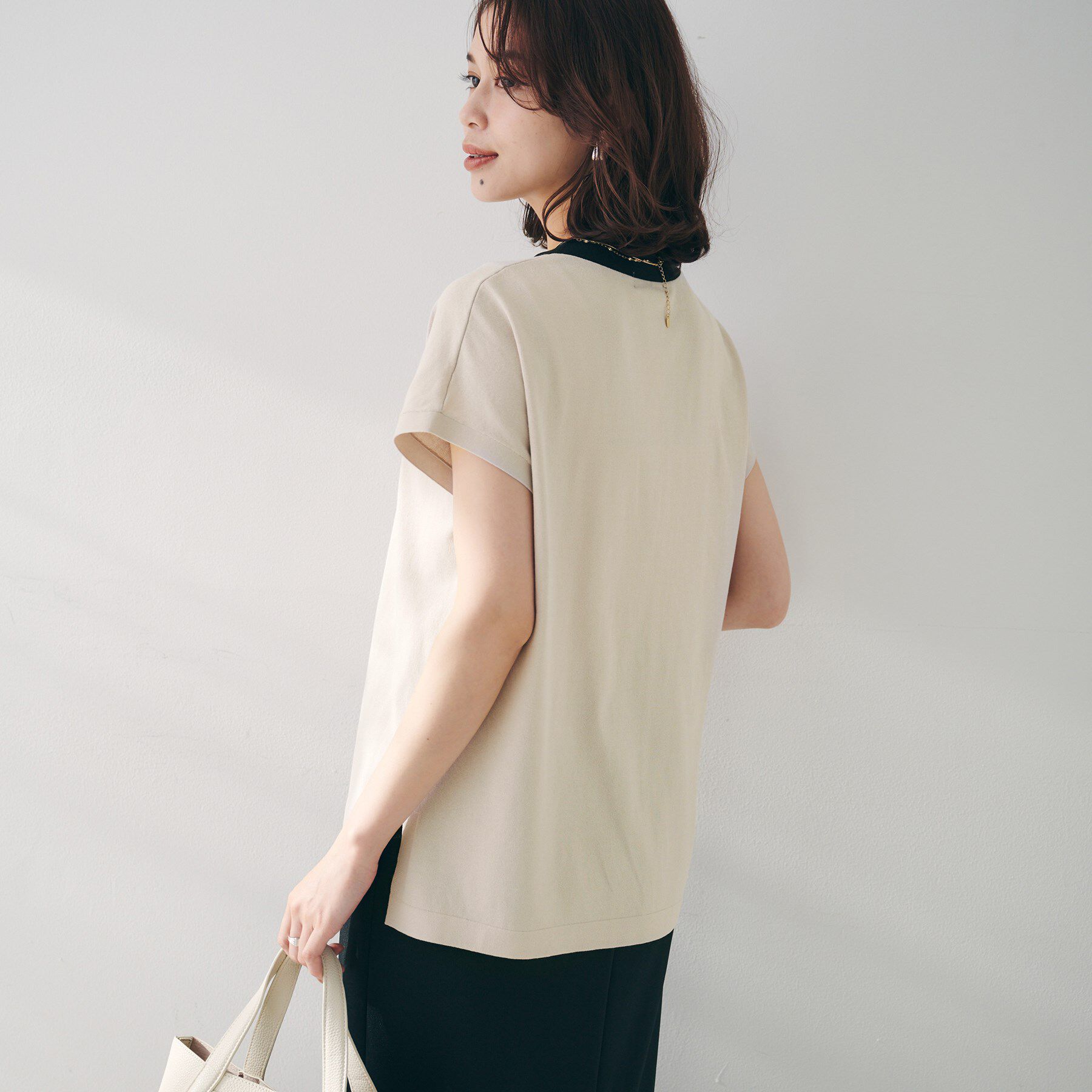 UNTITLED「【体型カバー/ジレ風/前開き】Vネックニット」|ニット・セーター|