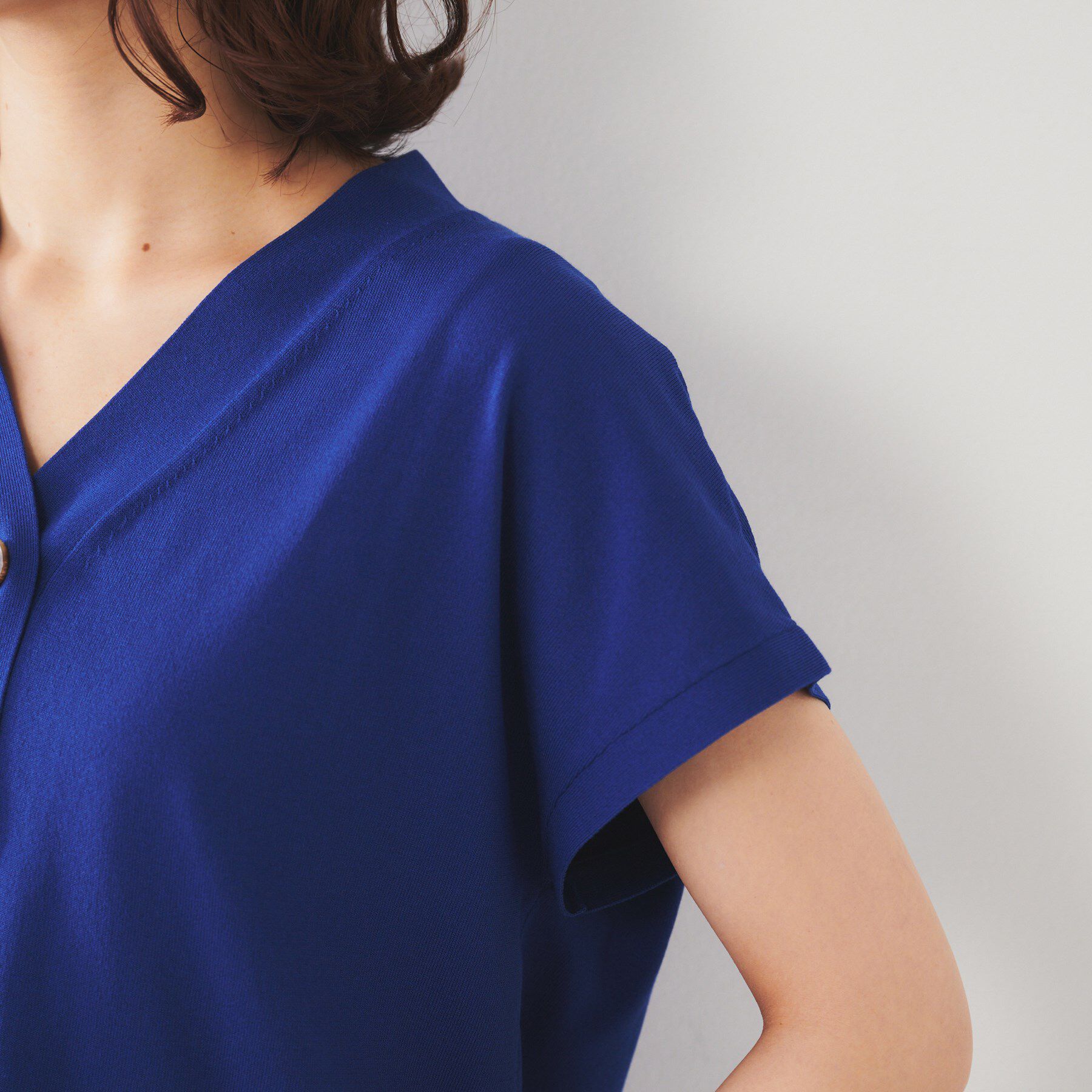 UNTITLED「【体型カバー/ジレ風/前開き】Vネックニット」|ニット・セーター|