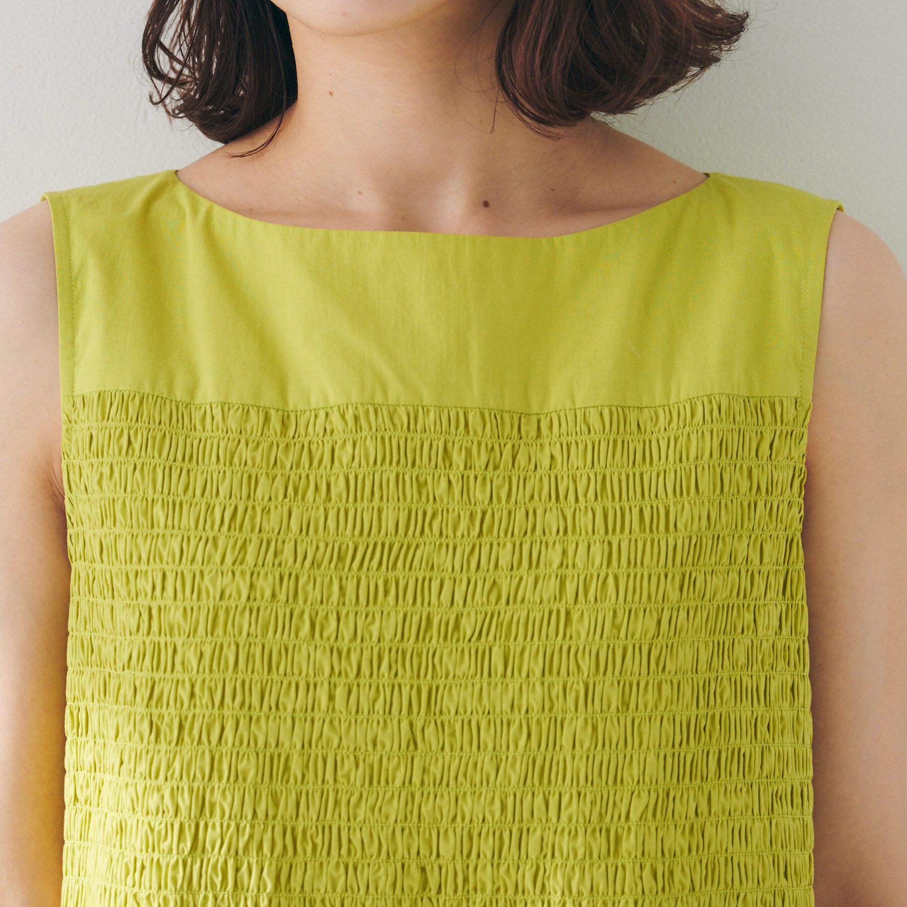 UNTITLED「【コットン100/夏ワンピ/ナロー】シャーリングワンピース」|ワンピース|