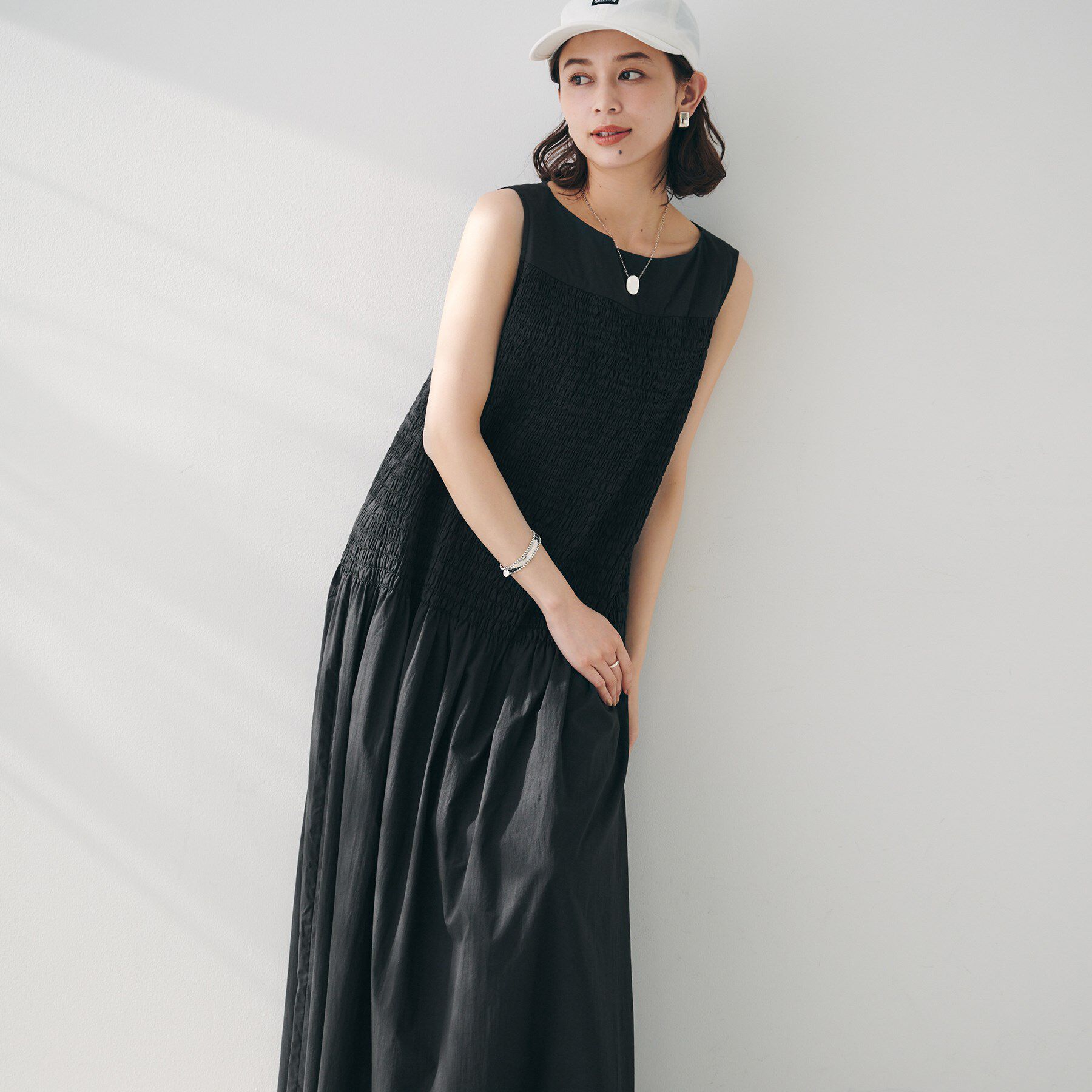 UNTITLED「【コットン100/夏ワンピ/ナロー】シャーリングワンピース」|ワンピース|