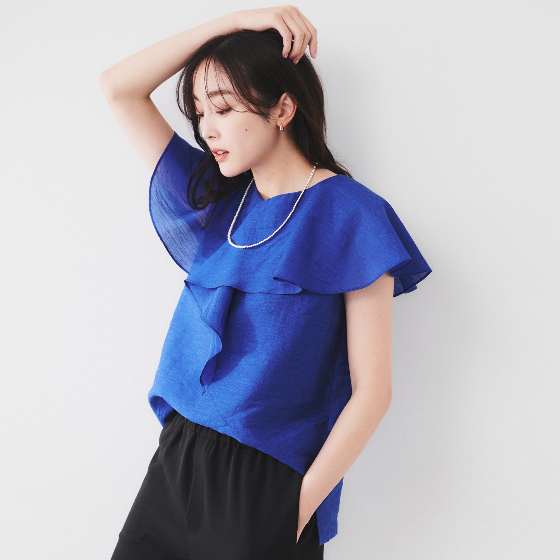 UNTITLED「【きれいめ/洗える/フリル】ラッフルシアーブラウス」|シャツ・ブラウス|