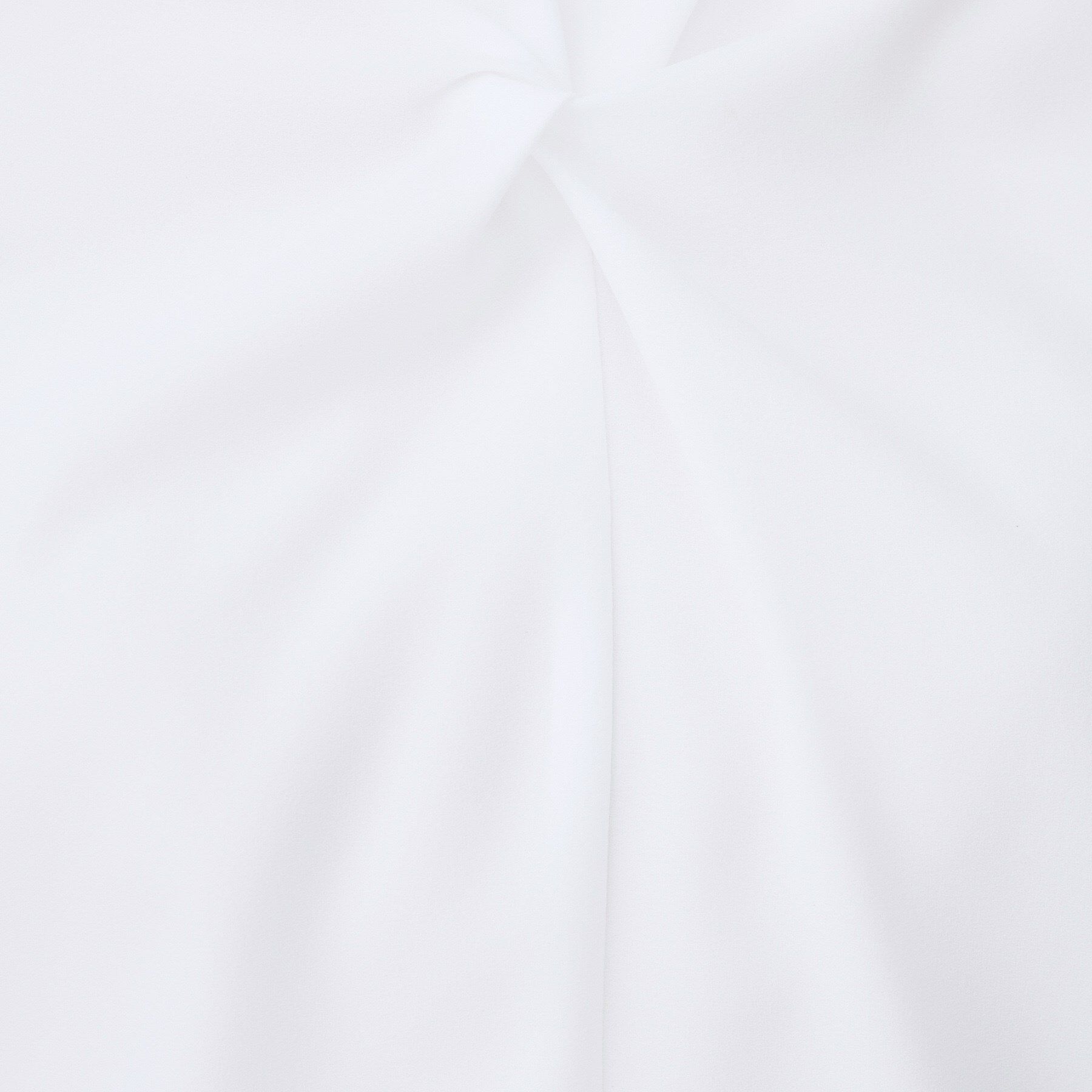 UNTITLED「【洗える/ストレッチ/通勤】Vネックブラウス」|シャツ・ブラウス|