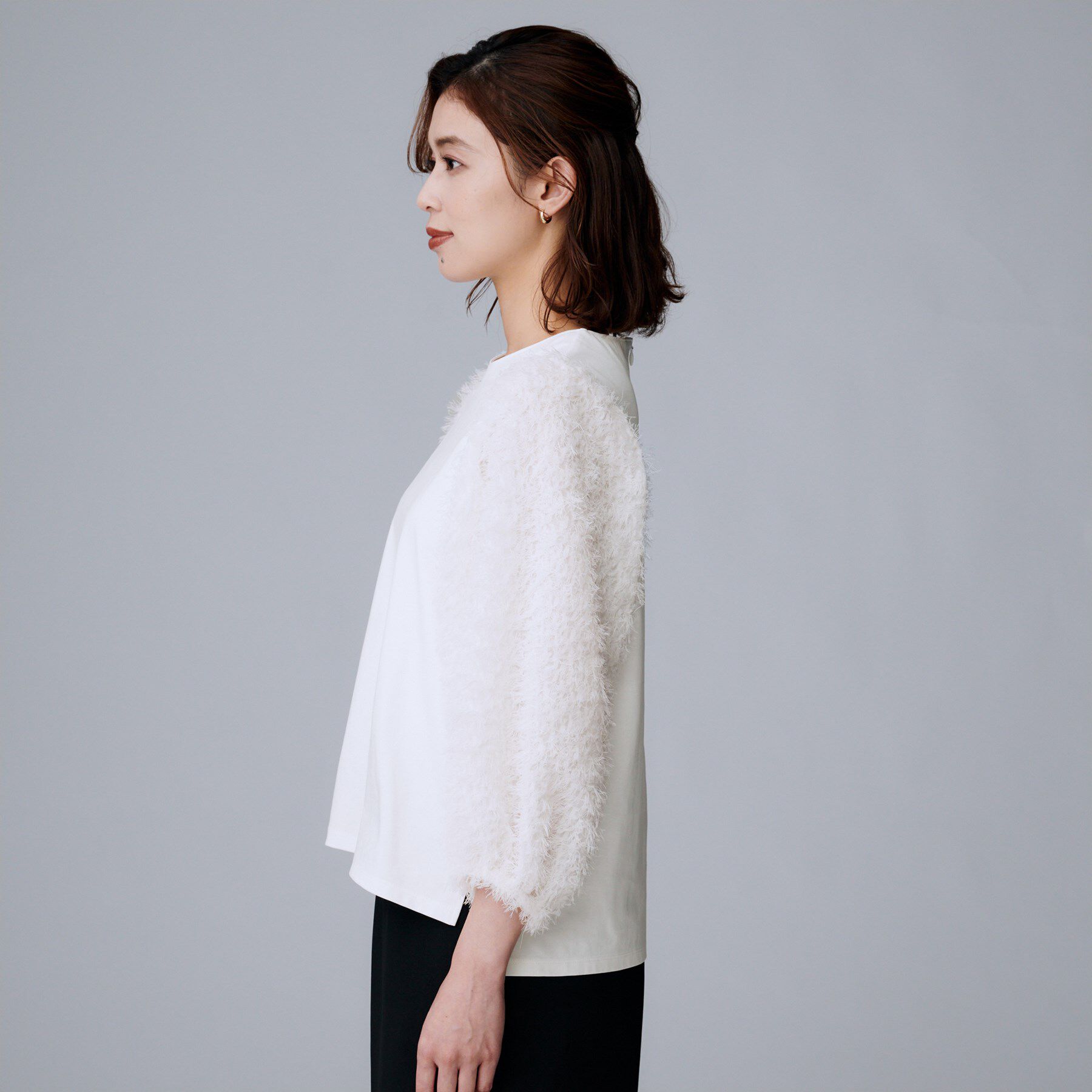 UNTITLED「【丸首/Tシャツ風/短丈】シャギースリーブ ポンチカットソー」|Tシャツ・カットソー|