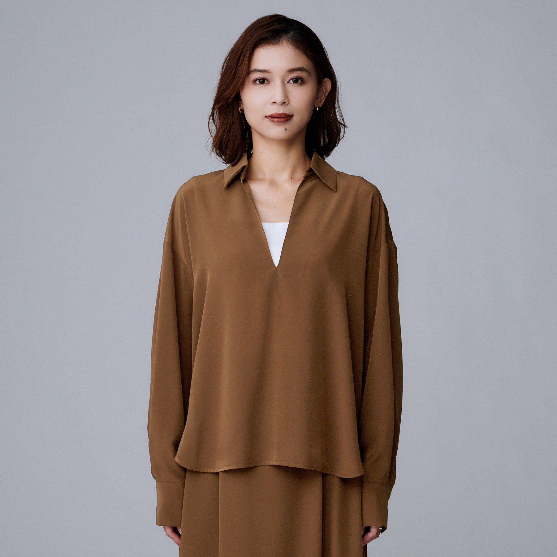 UNTITLED「【セットアップ可/スキッパー/ゆったり】リラクパウダーシャツ」|シャツ・ブラウス|