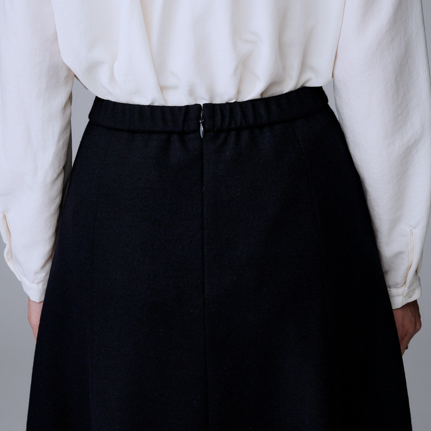 UNTITLED「【ウール100%/後ろウエストゴム】ミルドスムースフレアスカート」|スカート|