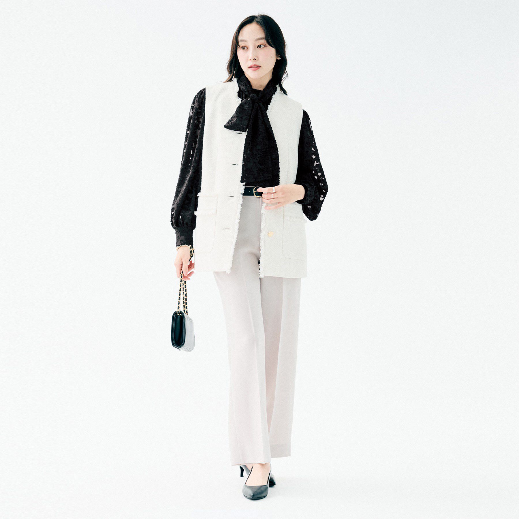 UNTITLED「【セレモニー/洗える/シアー】カットジャカード ボウタイブラウス」|シャツ・ブラウス|