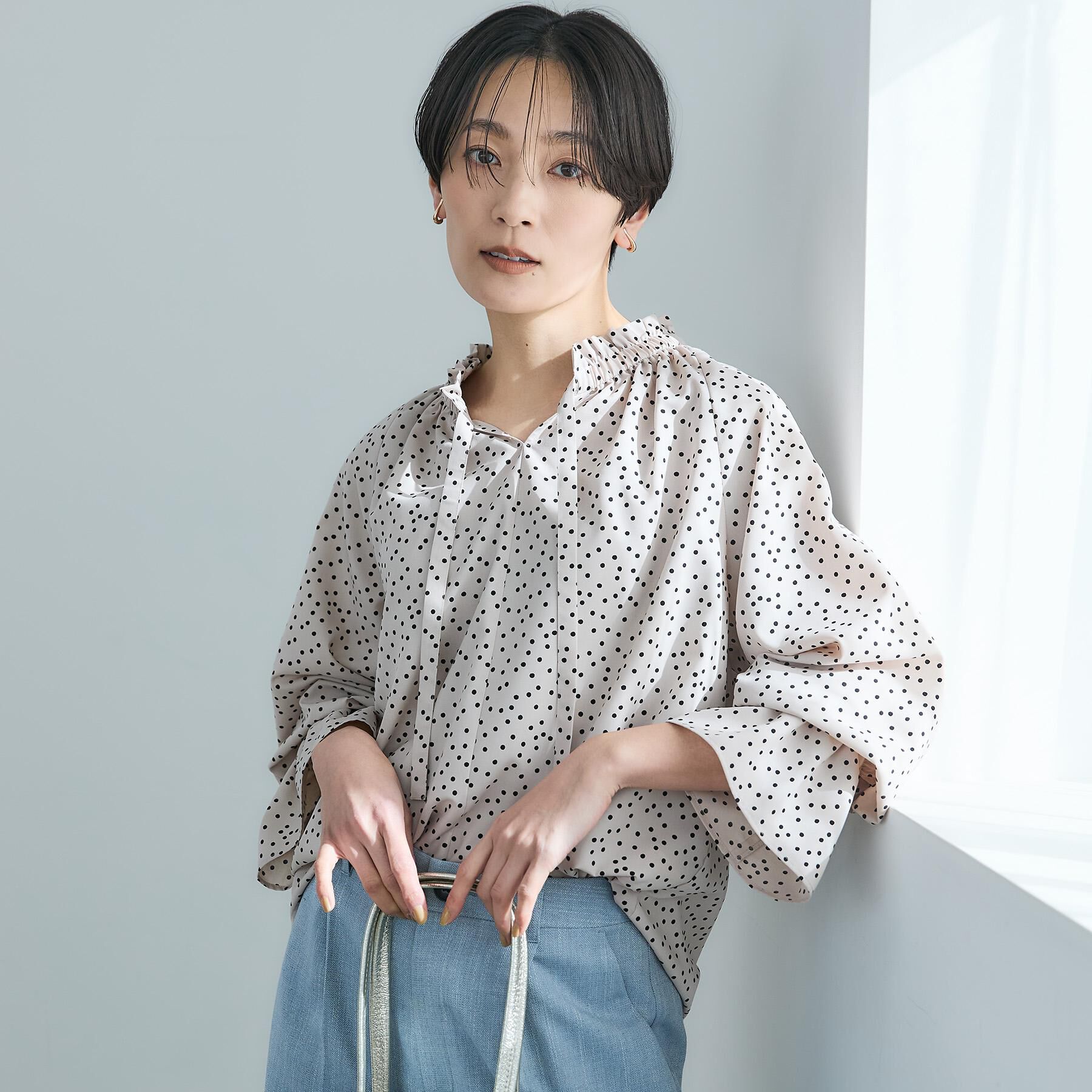 UNTITLED「【洗える/セットアップ可】ランダムドットブラウス」|シャツ・ブラウス|
