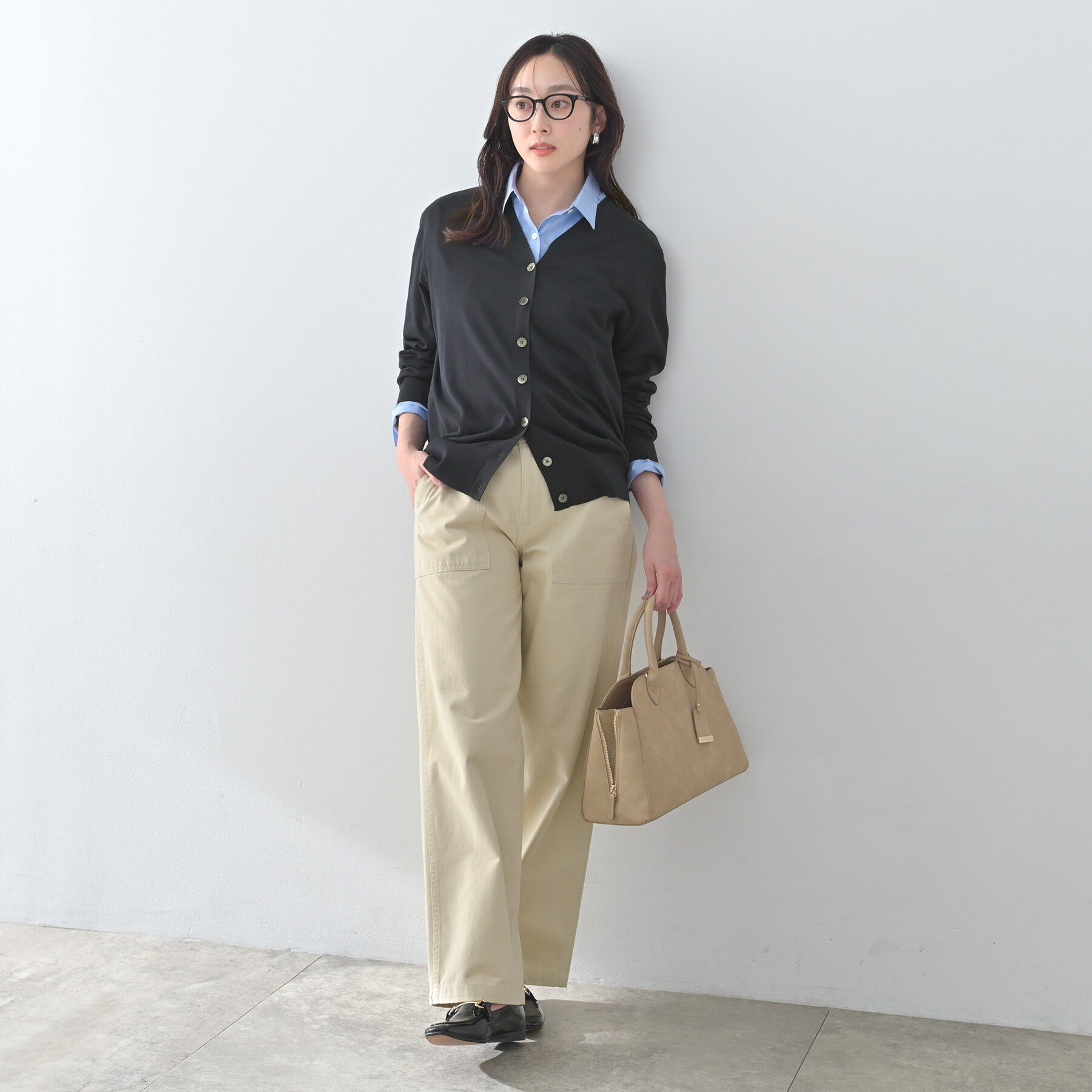 UNTITLED「シアーVネックカーディガン」|カーディガン|