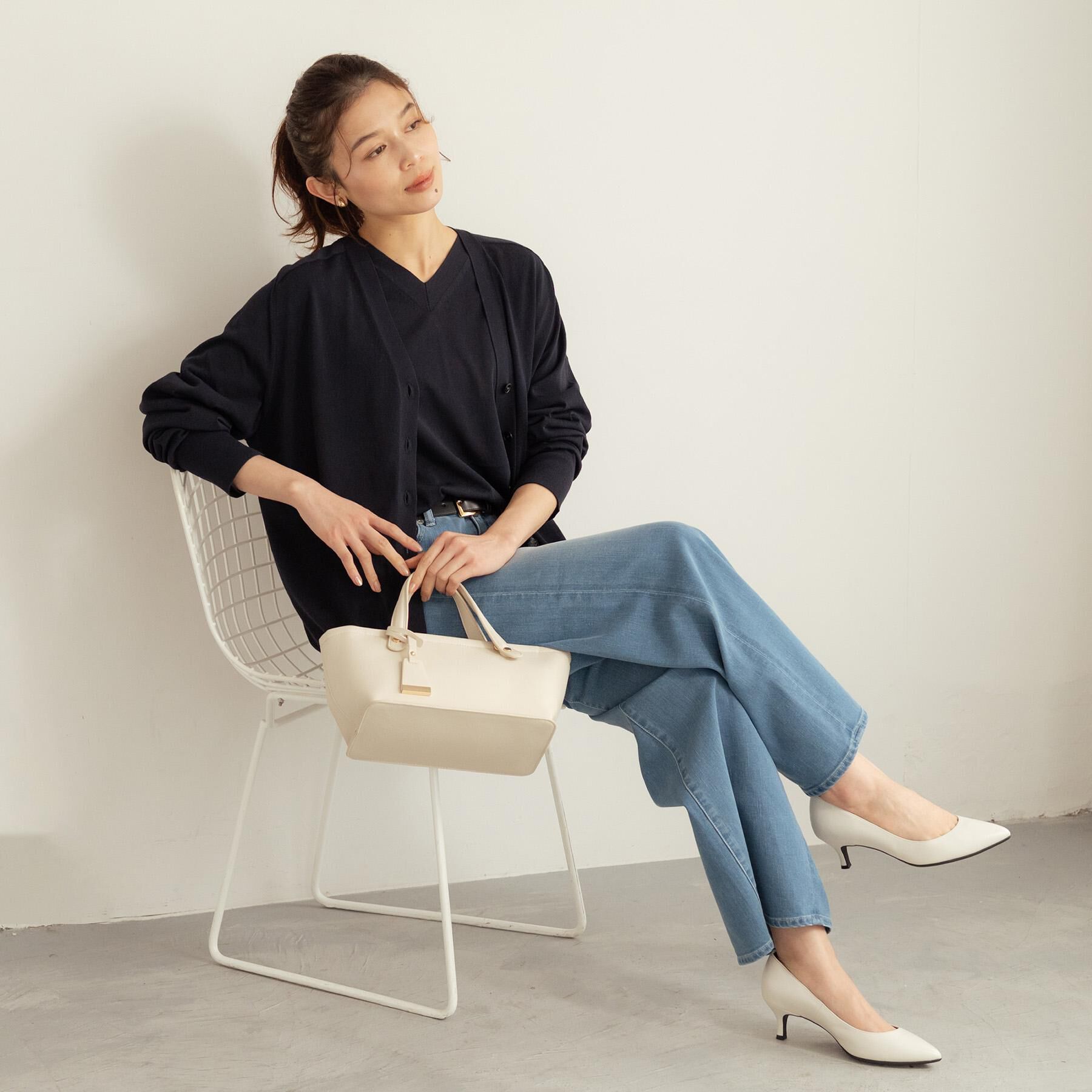 UNTITLED「シアーVネックカーディガン」|カーディガン|