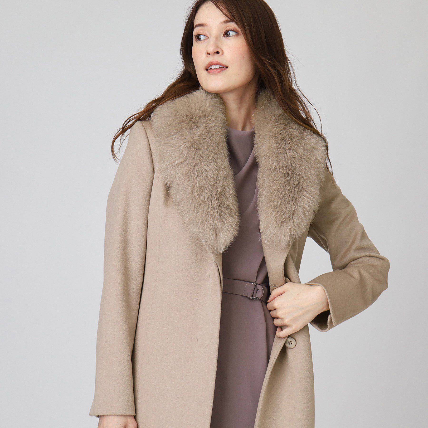 COUP DE CHANCE「【日本製／ブルーフォックスファー／カシミヤ混】ファー付ウールコート」|チェスターコート|ベージュ(052)